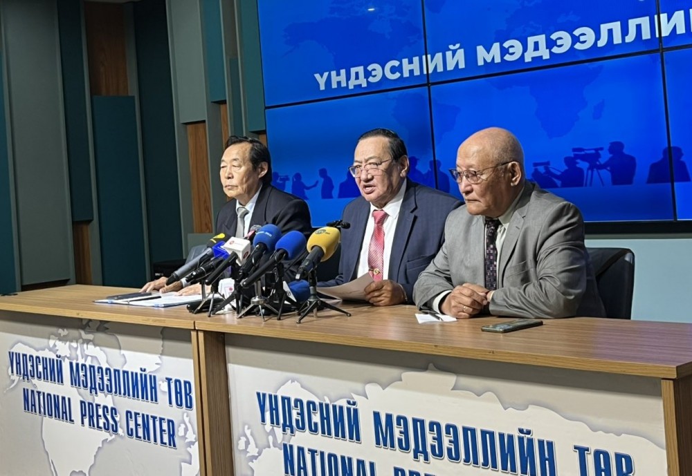 Ахмадууд тэтгэврийг зургаагаас илүү хувиар нэмэхийг шаардав