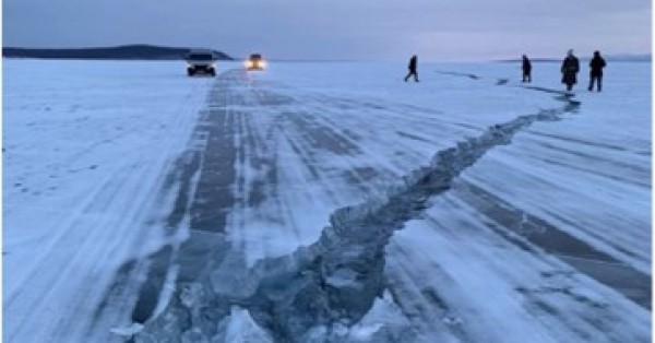 Сэрэмжлүүлэг: Хөвсгөл нуурт хар хил гарсан байна