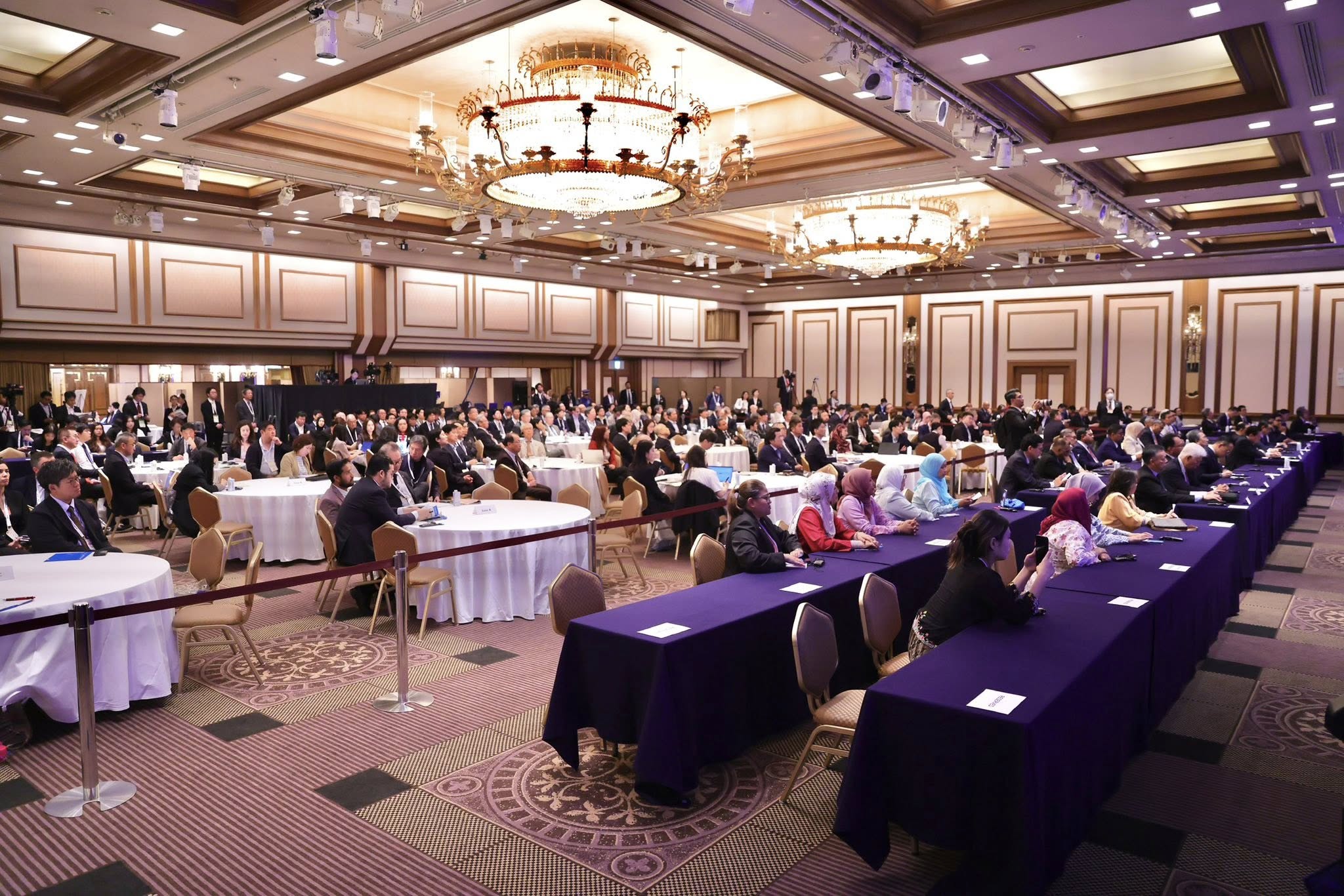 nikkei_forum1