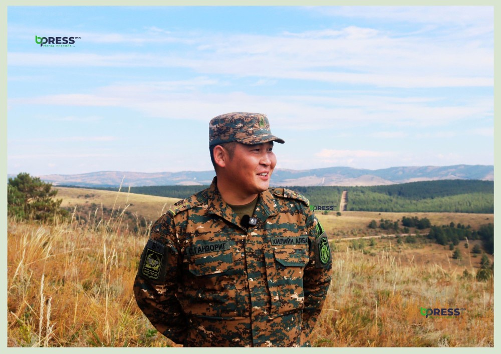 С.Ганзориг: Нисдэг тэрэгний цонхоор харсан эх орон, заставынхны хайр хүндлэл хилчин болох замыг минь нээсэн